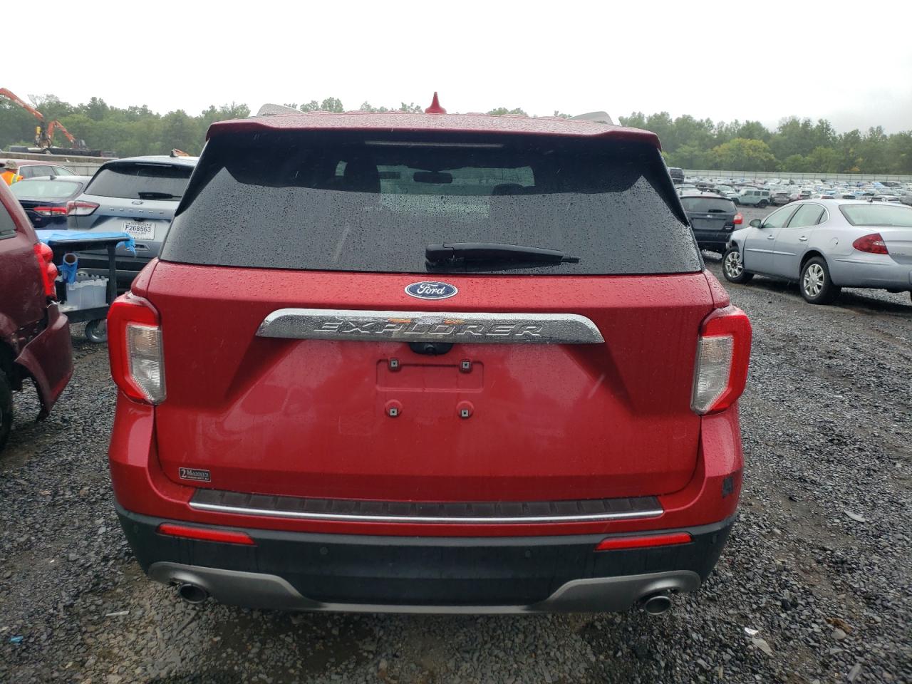 Ford Explorer Limited Image 3