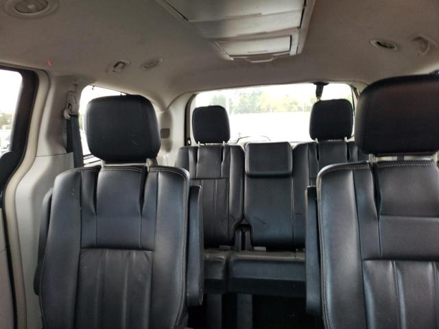 Chrysler Minivan Touring Image 8