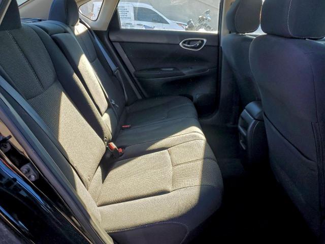 Nissan Sentra S Image 2