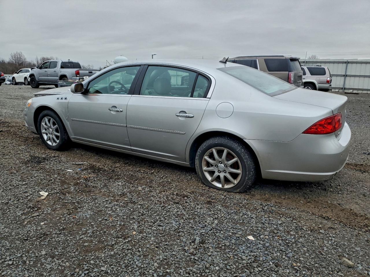 Buick Lucerne Cxl Image 2