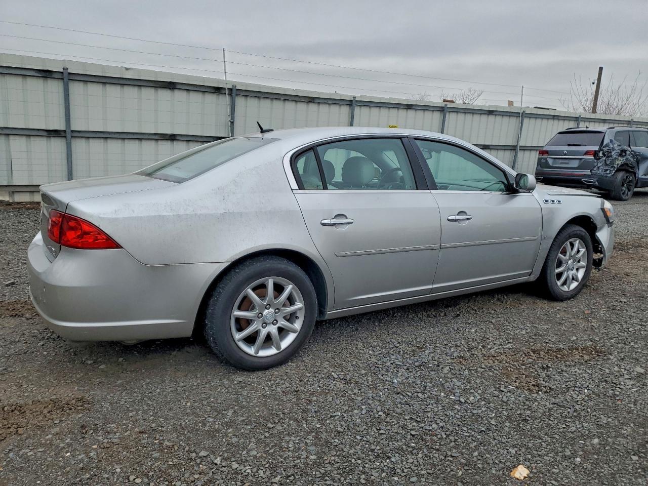 Buick Lucerne Cxl Image 12