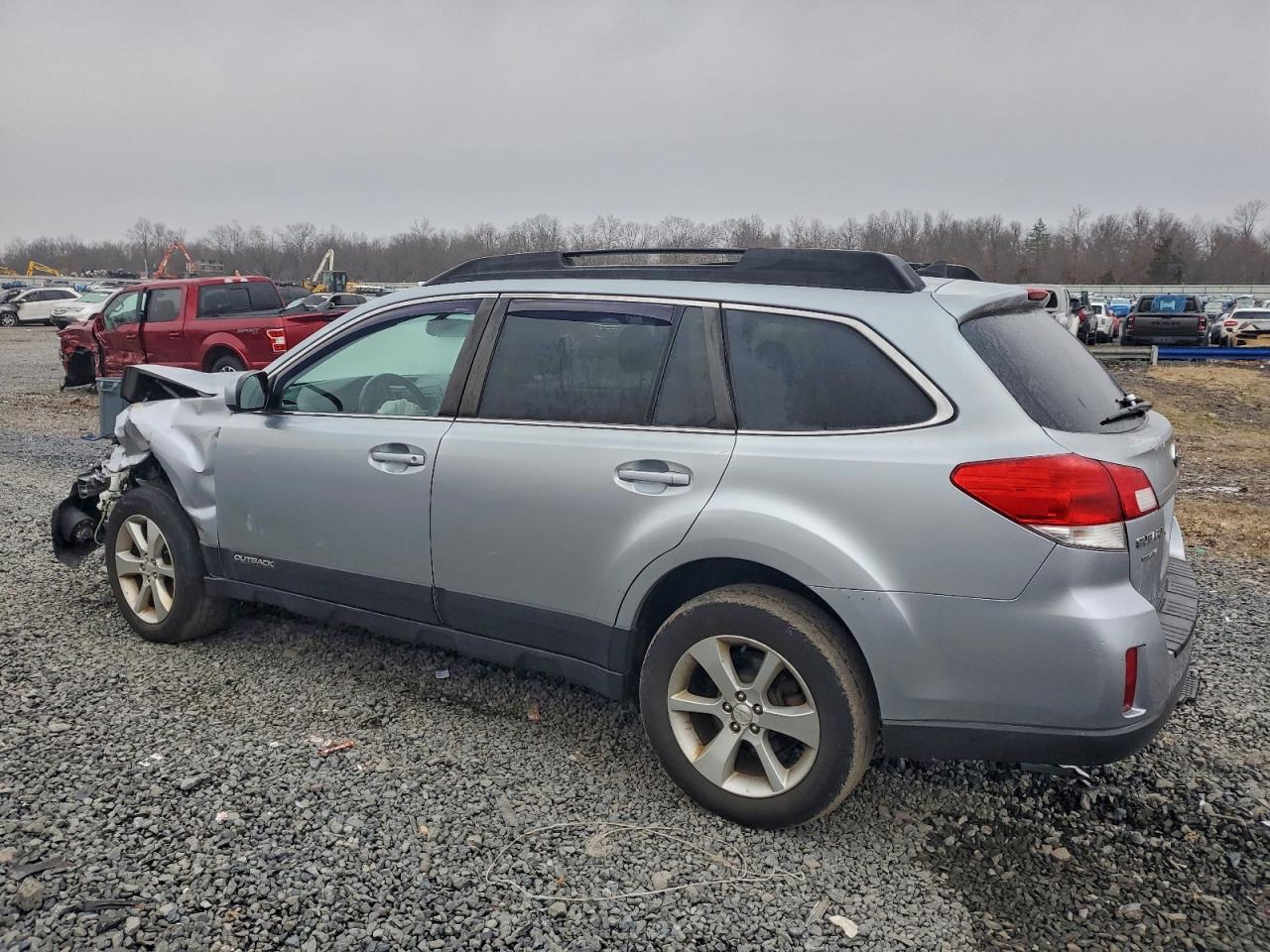 Subaru Outback 3.6r Limited Image 3