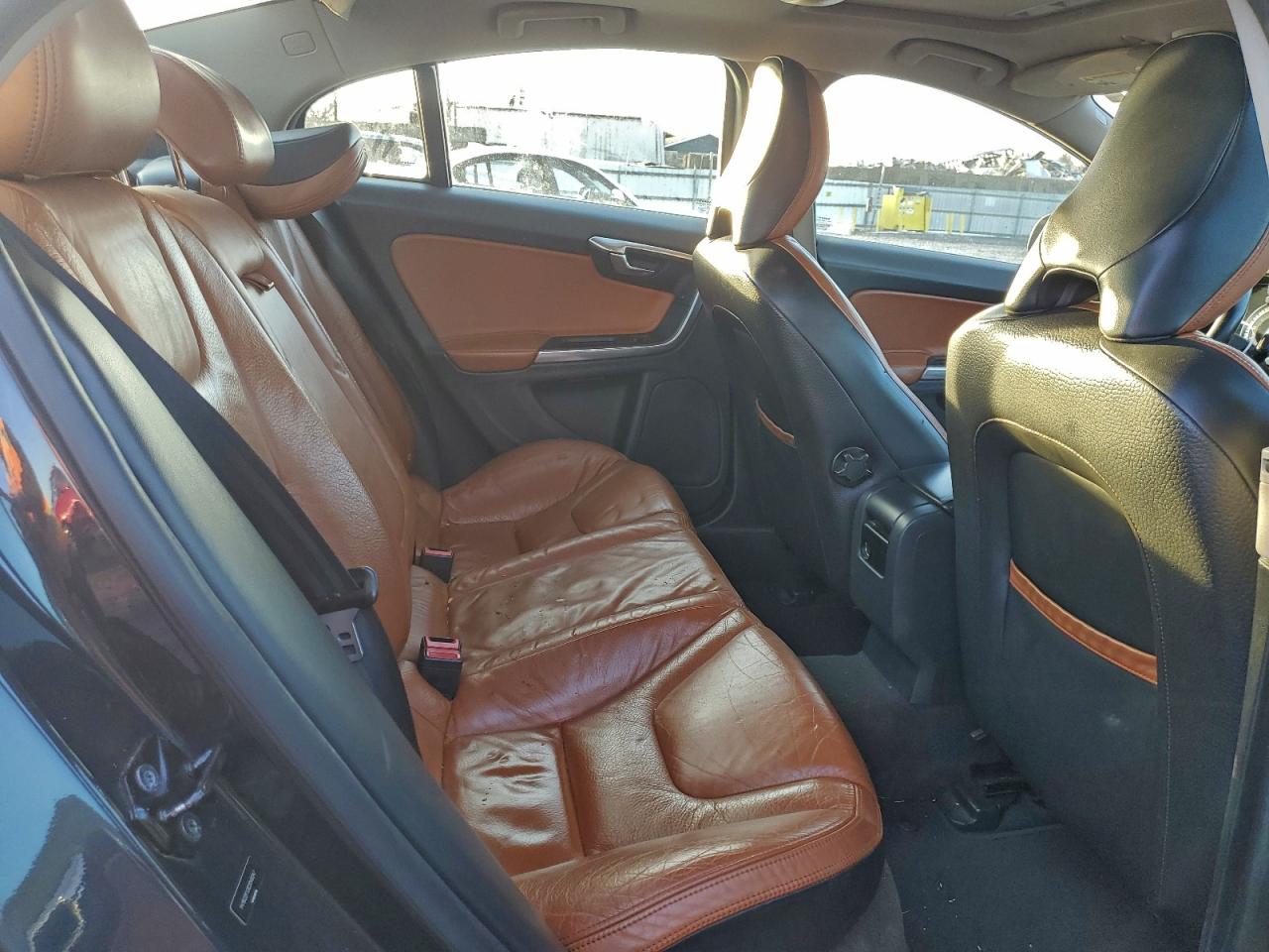 Volvo S60 T5 Image 12