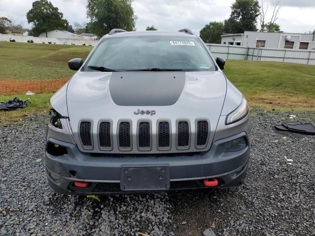 Jeep Cherokee Trailhawk Image 4
