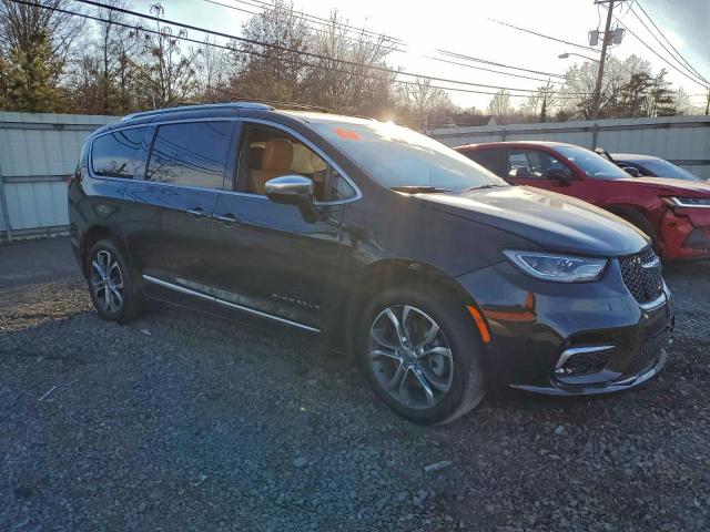 Chrysler Pacifica Pinnacle Image 5