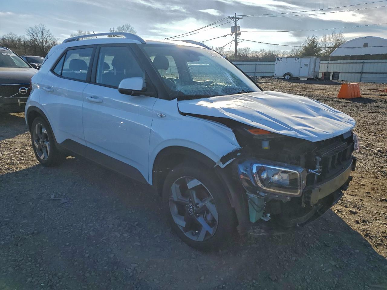 Hyundai VENUE Sel Image 2