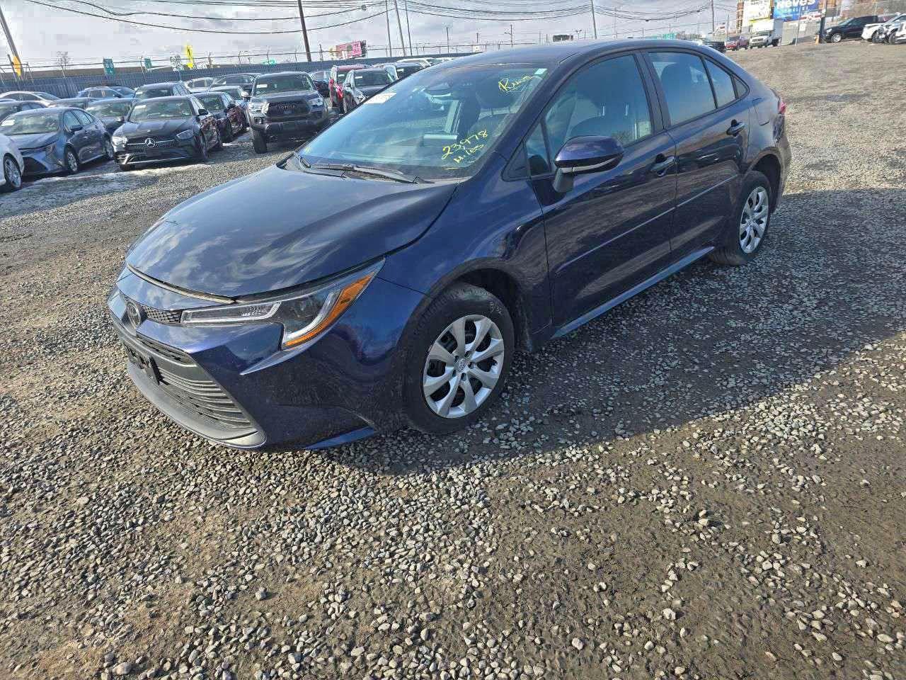 Toyota Corolla Le Image 1