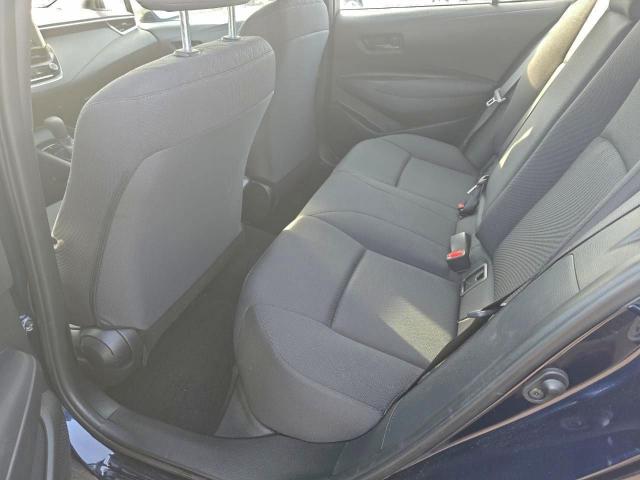 Toyota Corolla Le Image 9