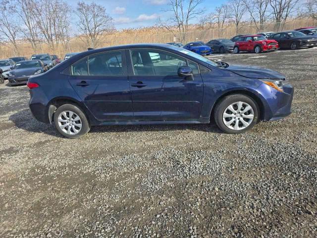 Toyota Corolla Le Image 6