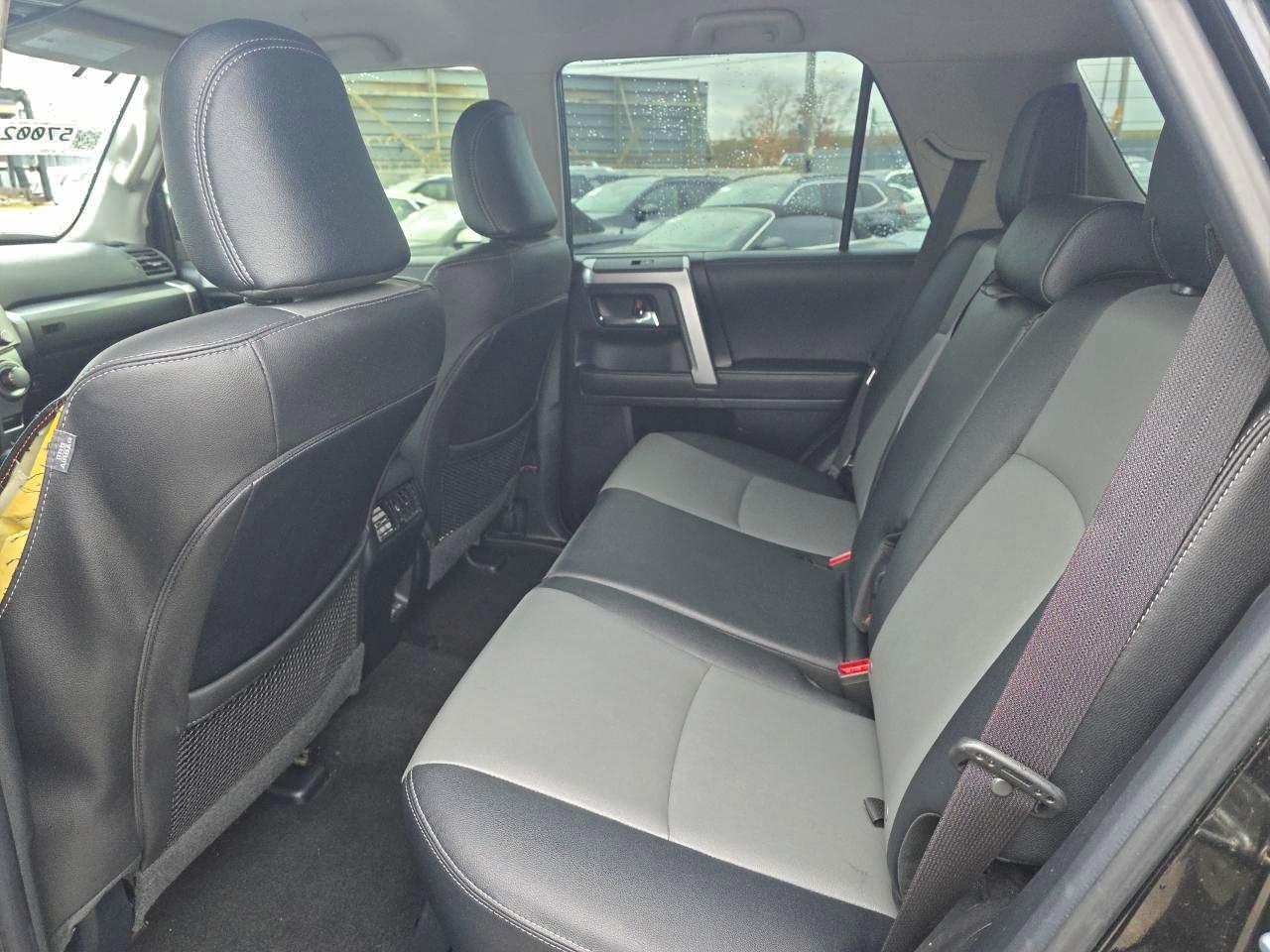 Toyota 4Runner Sr5/sr5 Premium Image 8