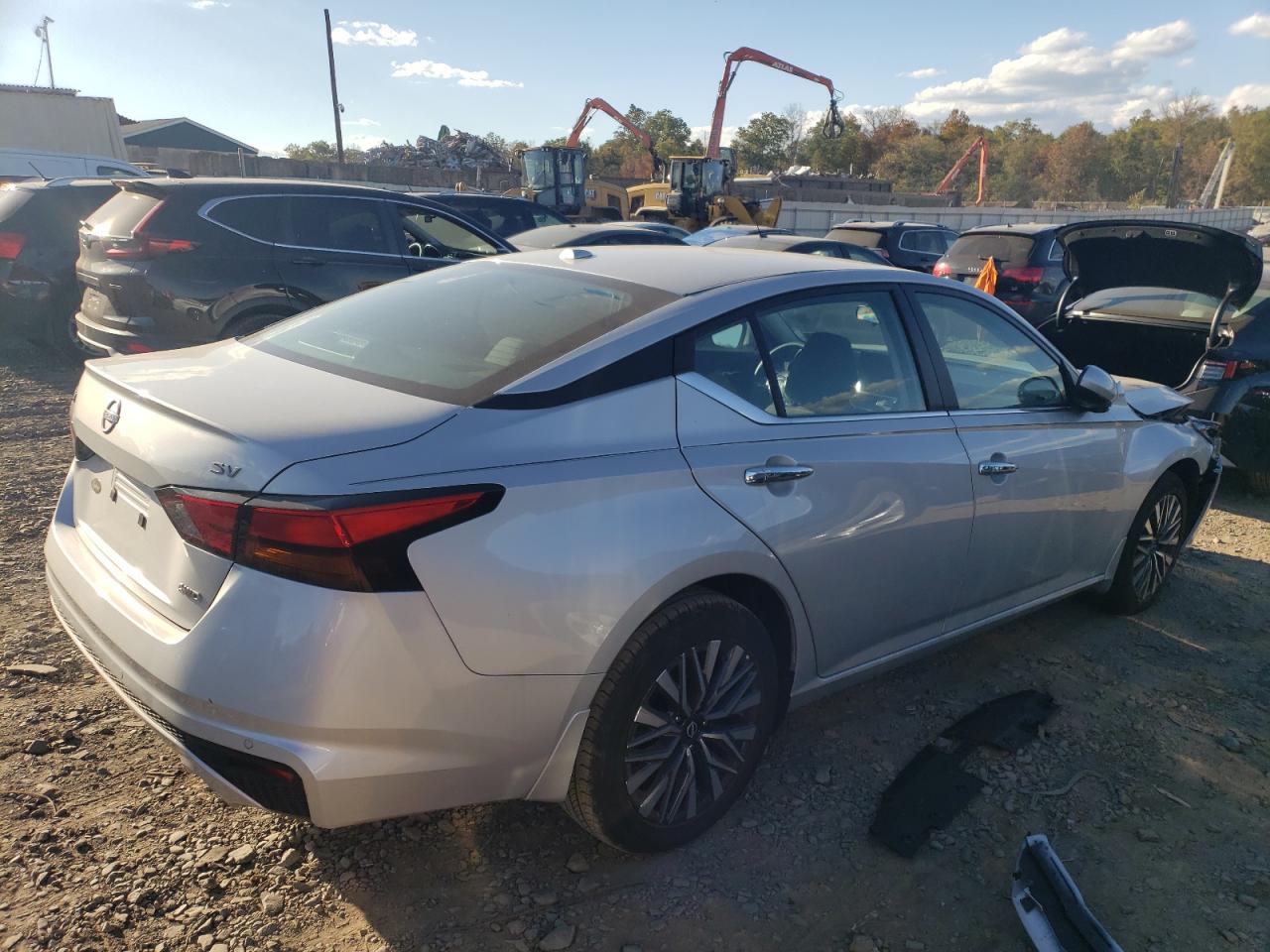 Nissan Altima Sv Image 2