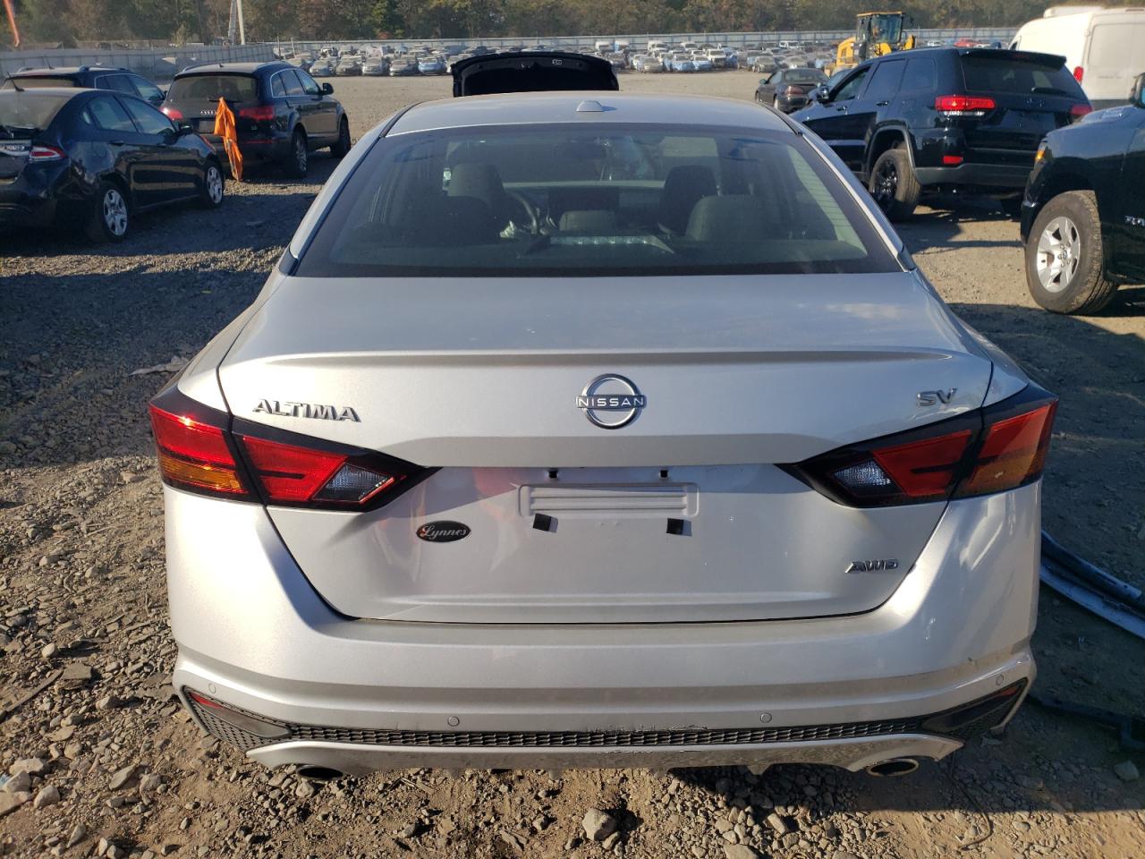 Nissan Altima Sv Image 6