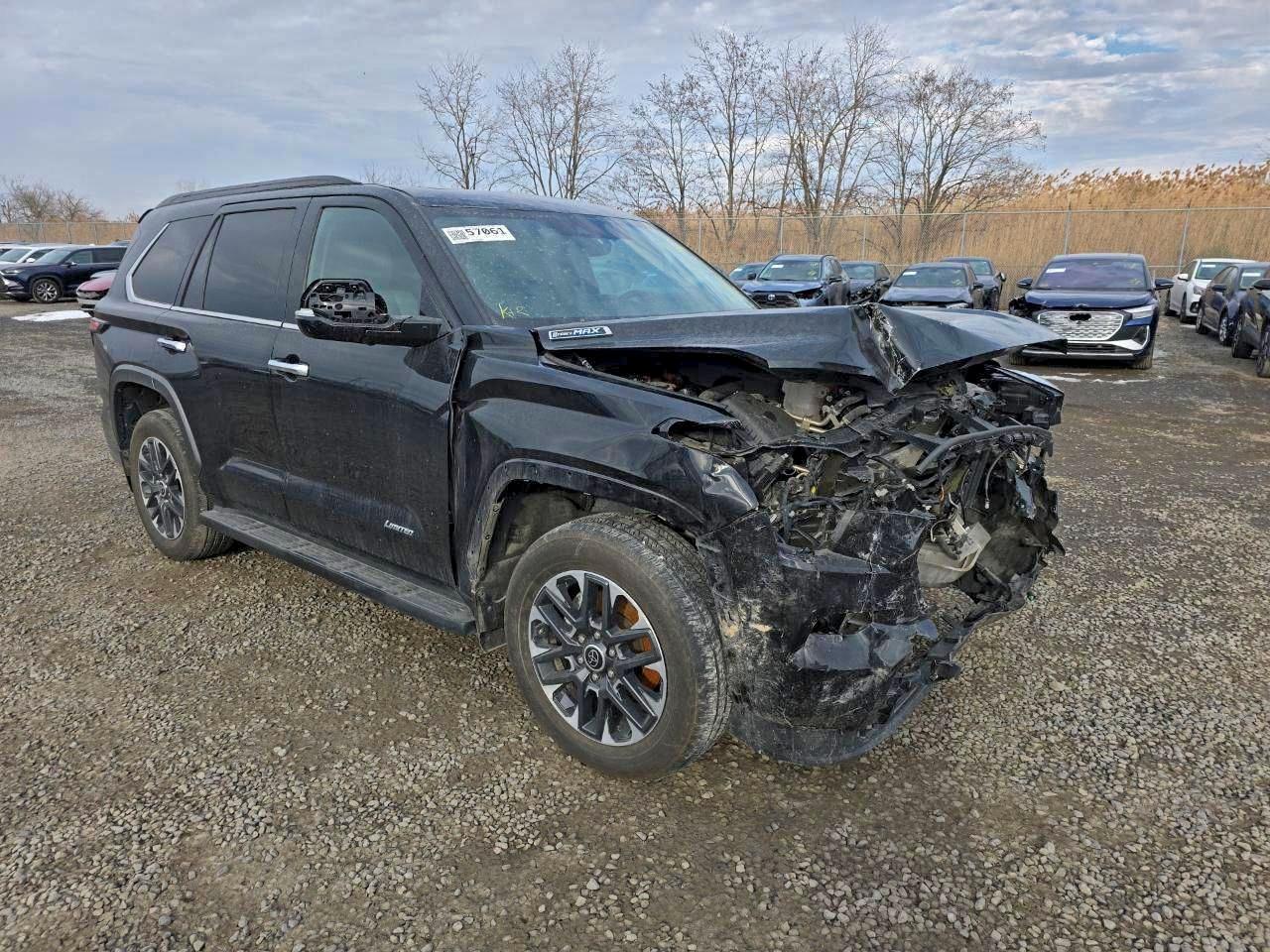 Toyota Sequoia Sr5 Image 4