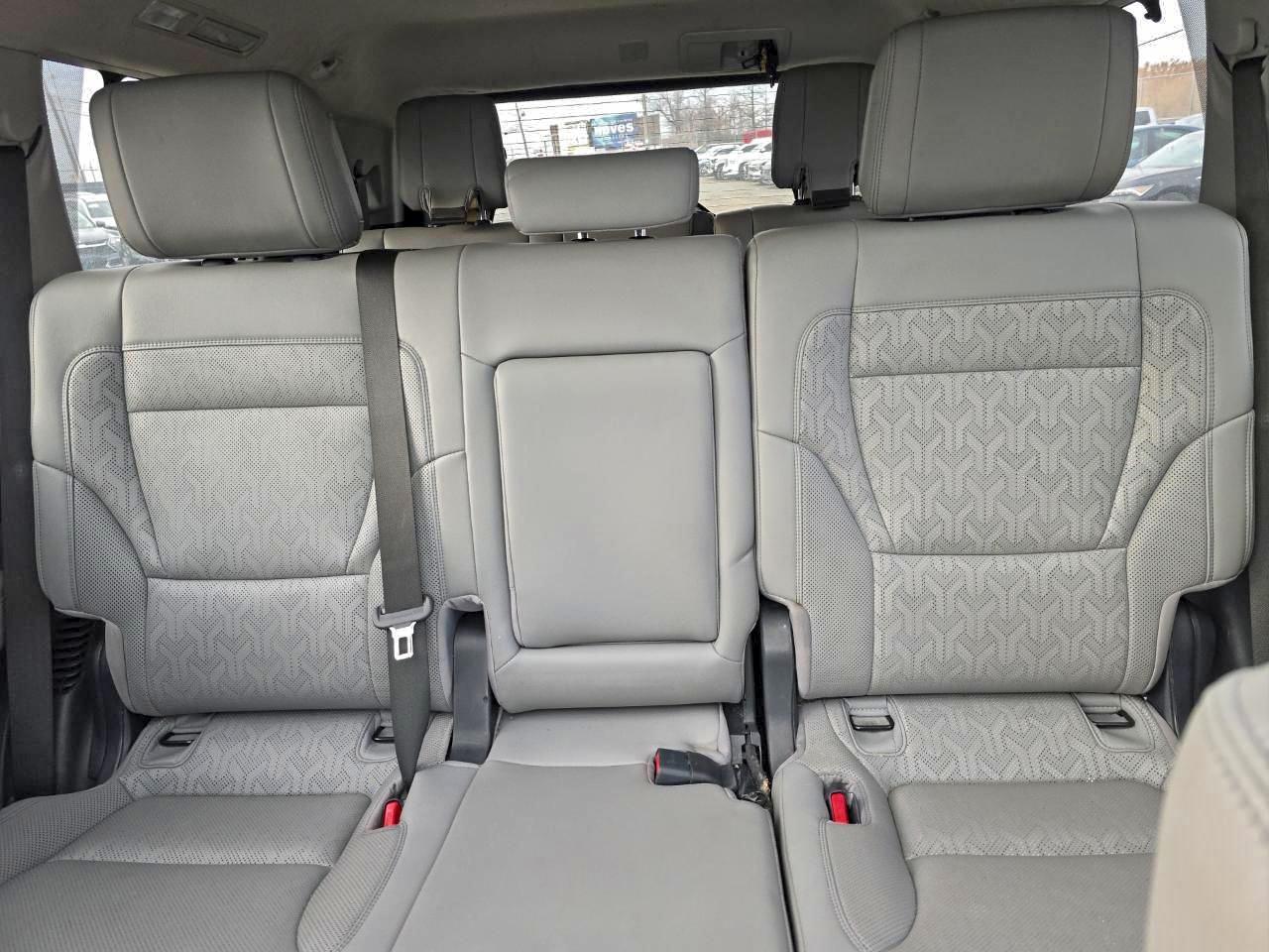 Toyota Sequoia Sr5 Image 7