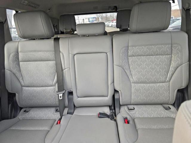 Toyota Sequoia Sr5 Image 7