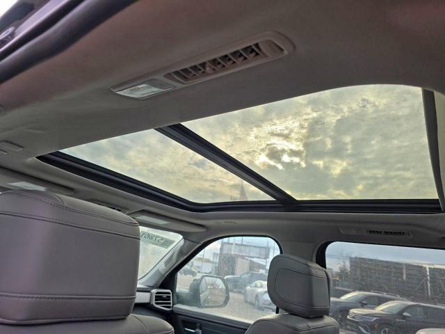 Toyota Sequoia Sr5 Image 8