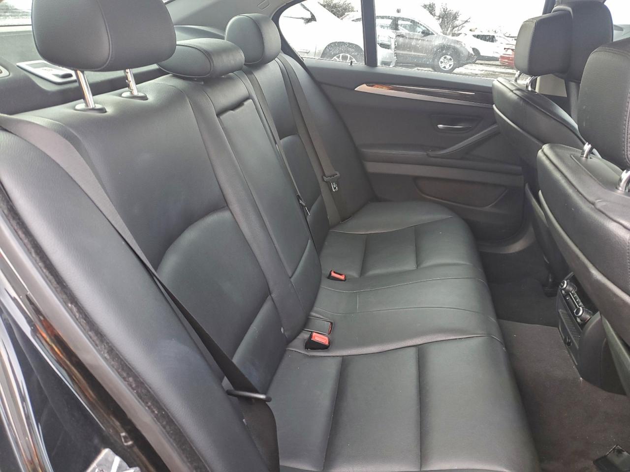 BMW 5 Series I Hybrid Image 11