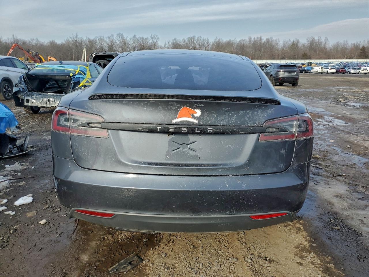 Tesla Model S Image 11