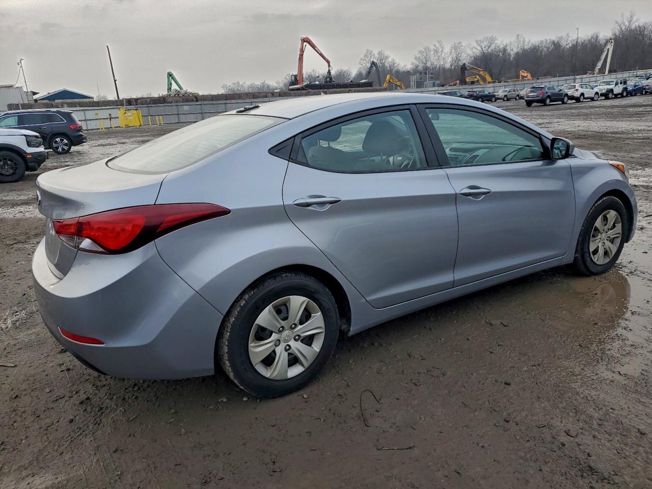 Hyundai ELANTRA Se Image 8