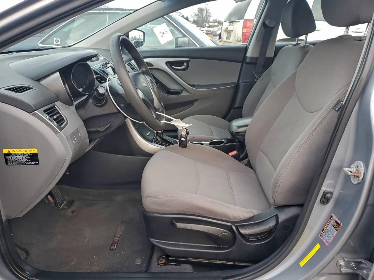 Hyundai ELANTRA Se Image 9