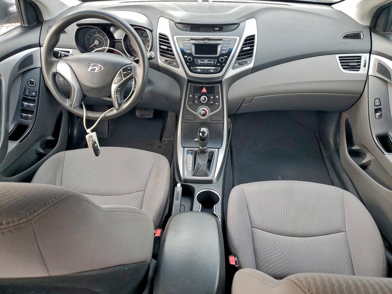 Hyundai ELANTRA Se Image 6