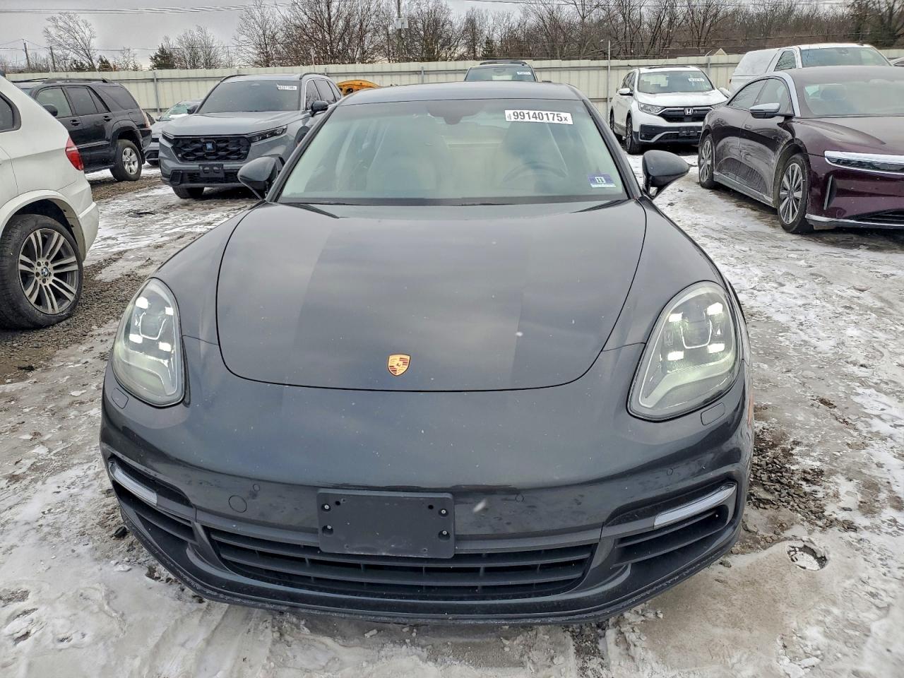 Porsche Panamera 4s Image 4