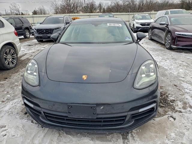 Porsche Panamera 4s Image 4