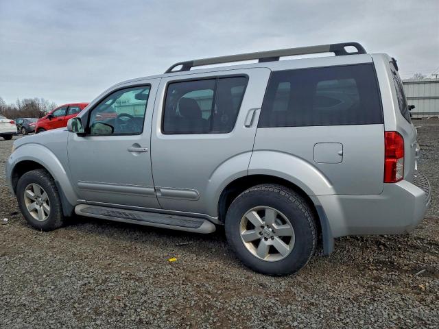 Nissan Pathfinder S Image 8
