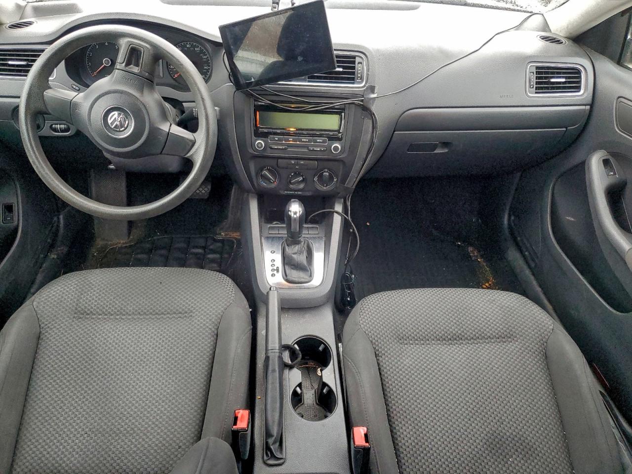 Volkswagen Jetta Base Image 5