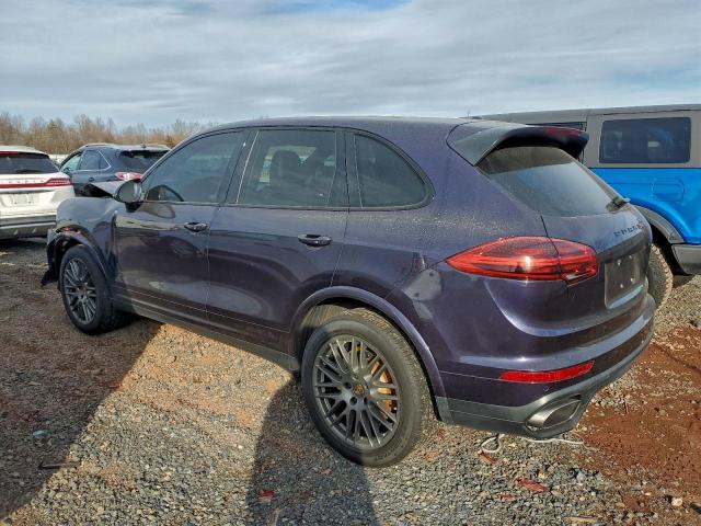 Porsche Cayenne Image 5