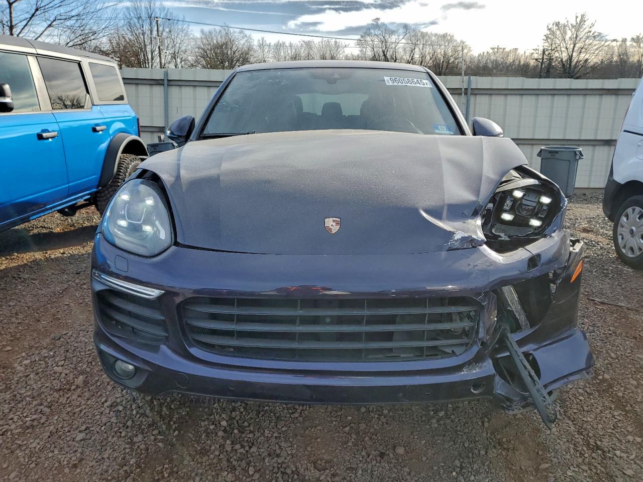 Porsche Cayenne Image 10