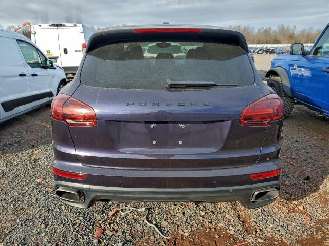 Porsche Cayenne Image 13