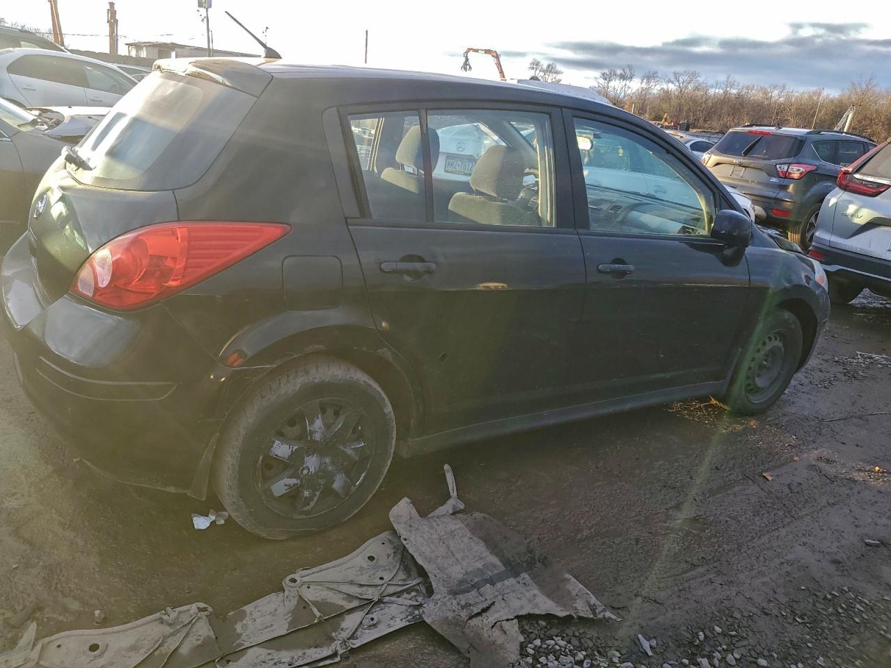 Nissan Versa S Image 8