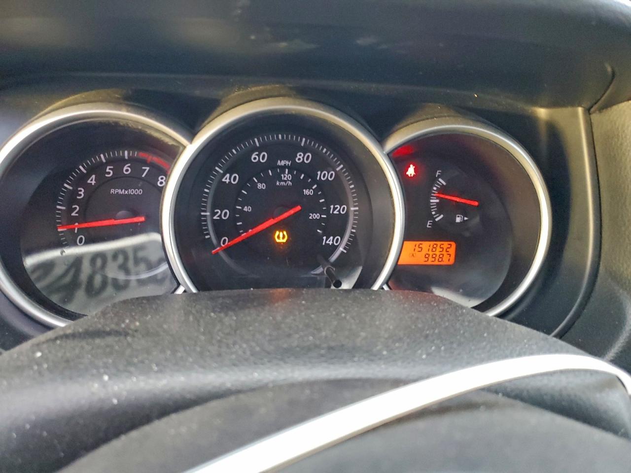 Nissan Versa S Image 11