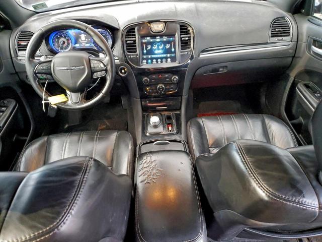 Chrysler 300 S Image 5