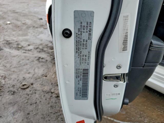 Chrysler 300 S Image 7