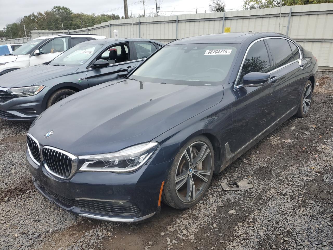 BMW 7 Series Xi Image 1