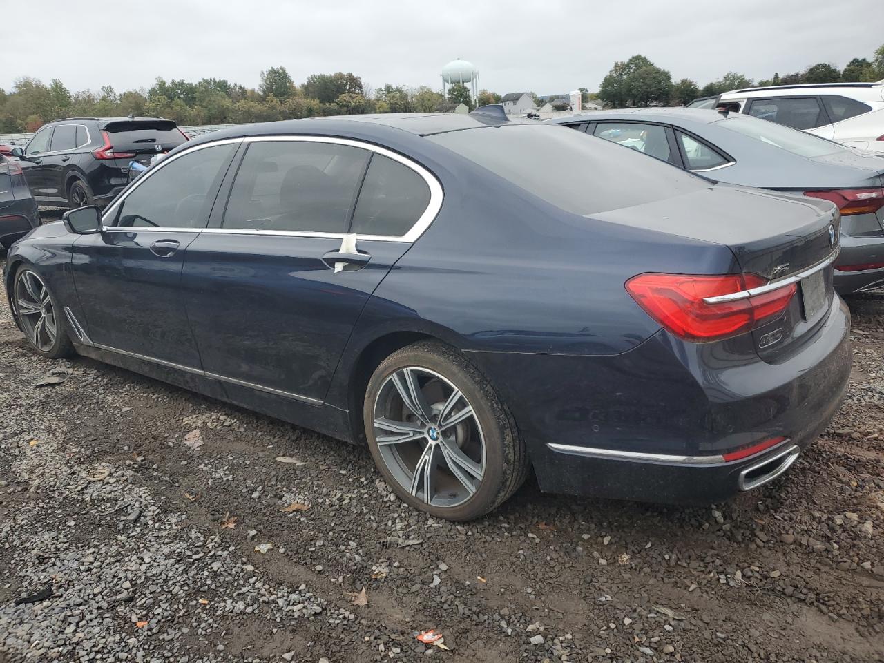 BMW 7 Series Xi Image 12
