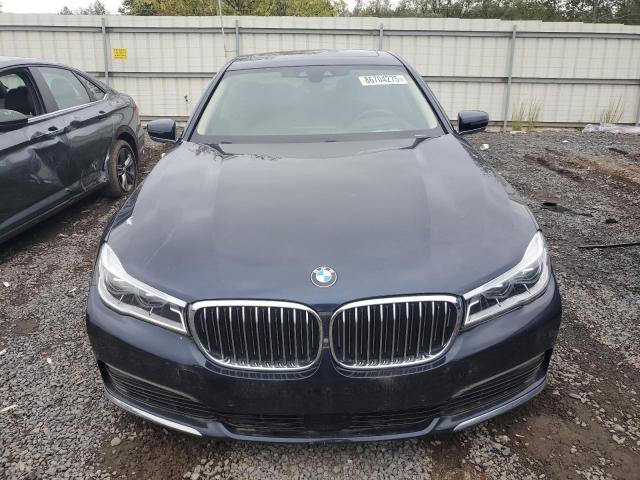 BMW 7 Series Xi Image 6