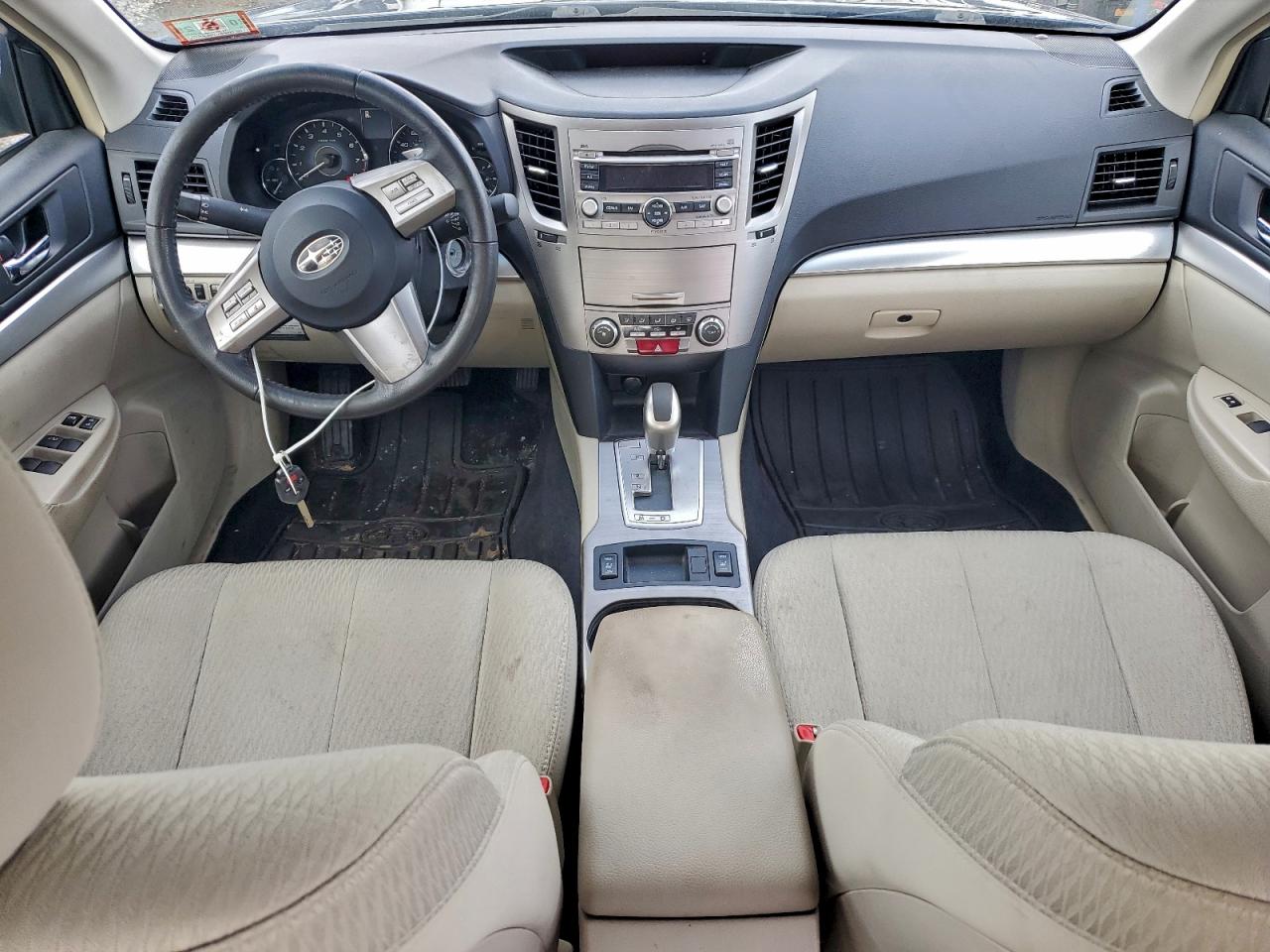 Subaru Legacy 2.5i Premium Image 10