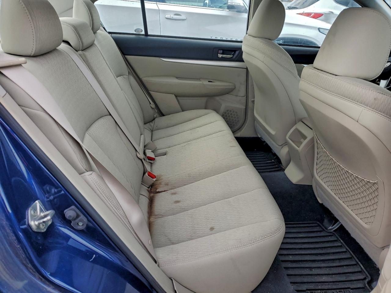 Subaru Legacy 2.5i Premium Image 4