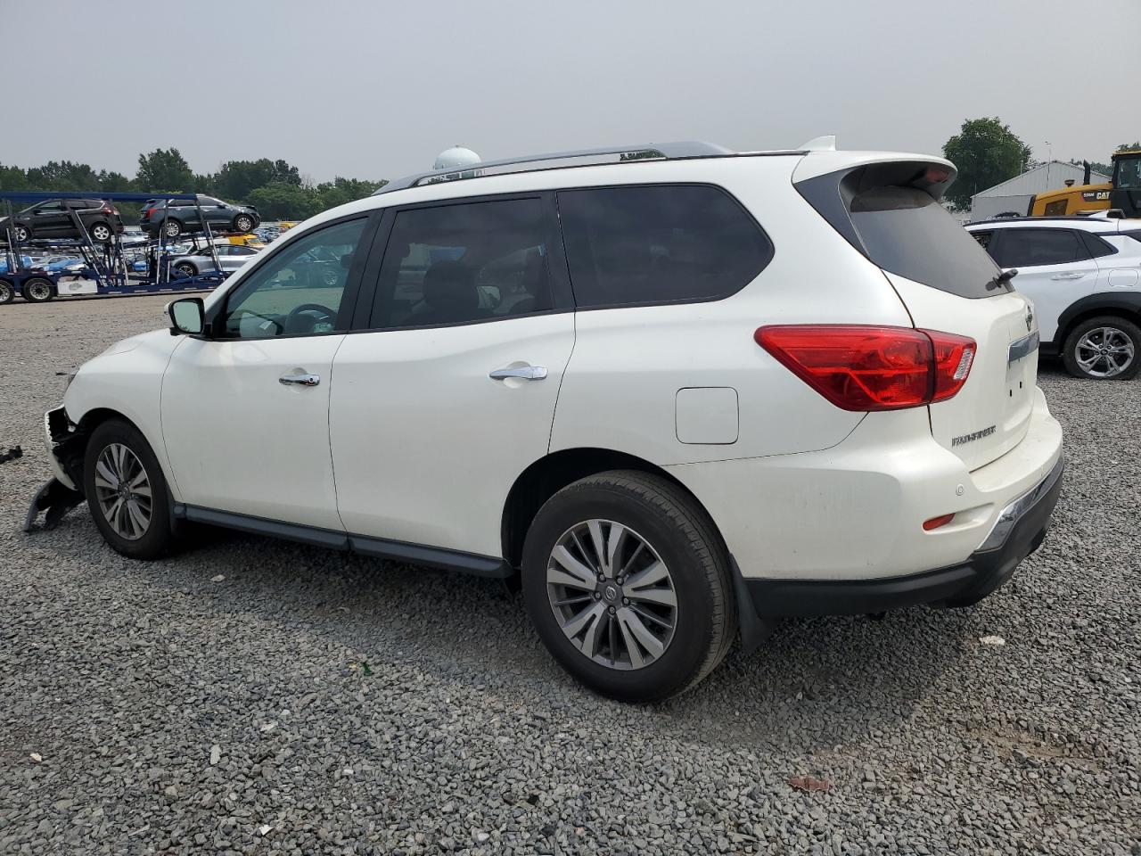 Nissan Pathfinder Sl Image 3