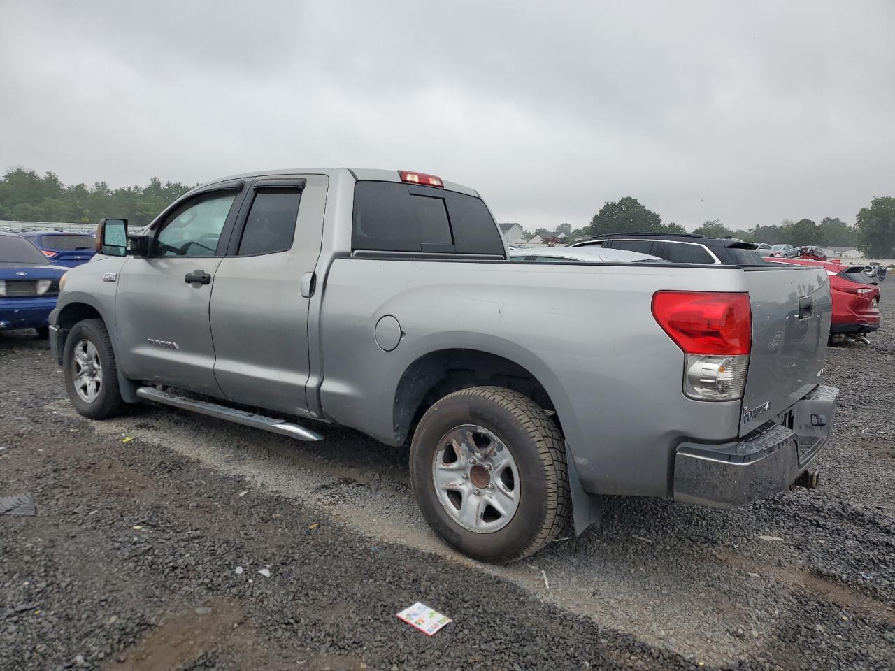 Toyota Tundra Double Cab Image 8