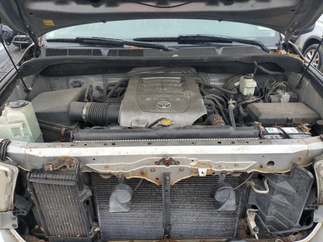 Toyota Tundra Double Cab Image 9