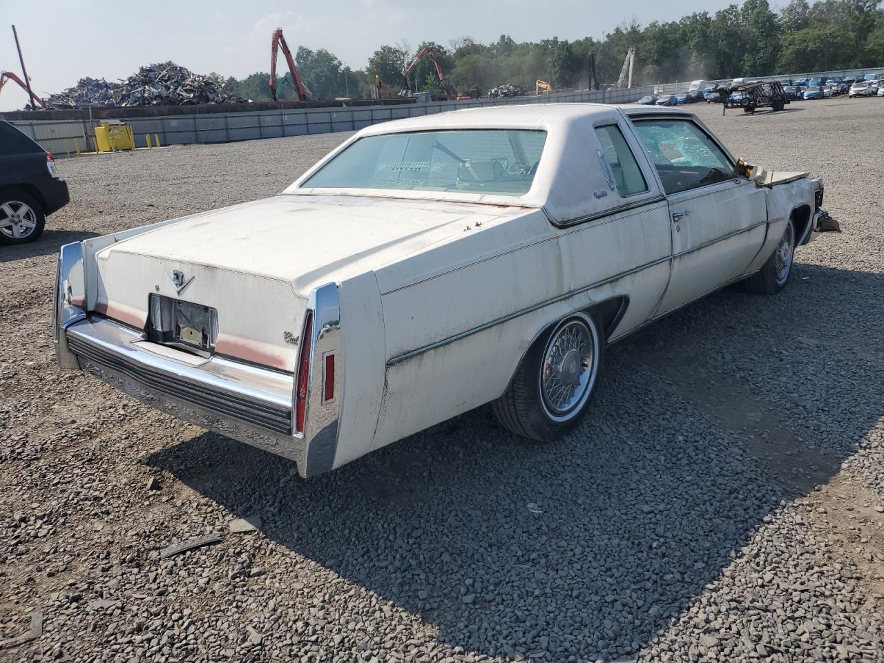 Cadillac DeVille Image 5