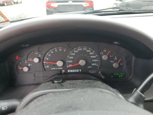 Ford Explorer Xlt Image 2