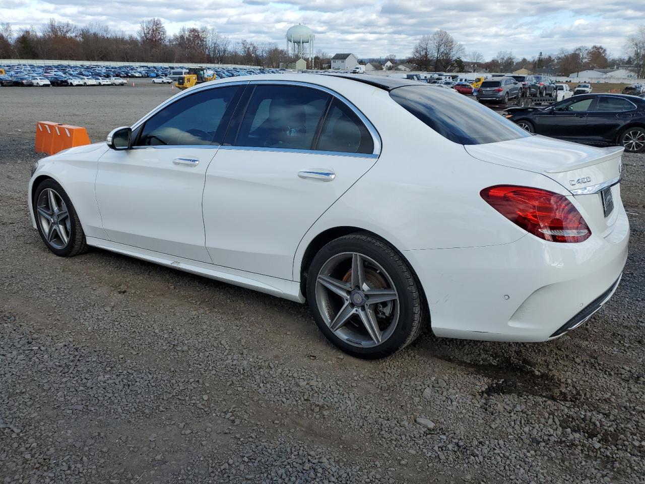 Mercedes-Benz C-Class 400 4matic Image 2
