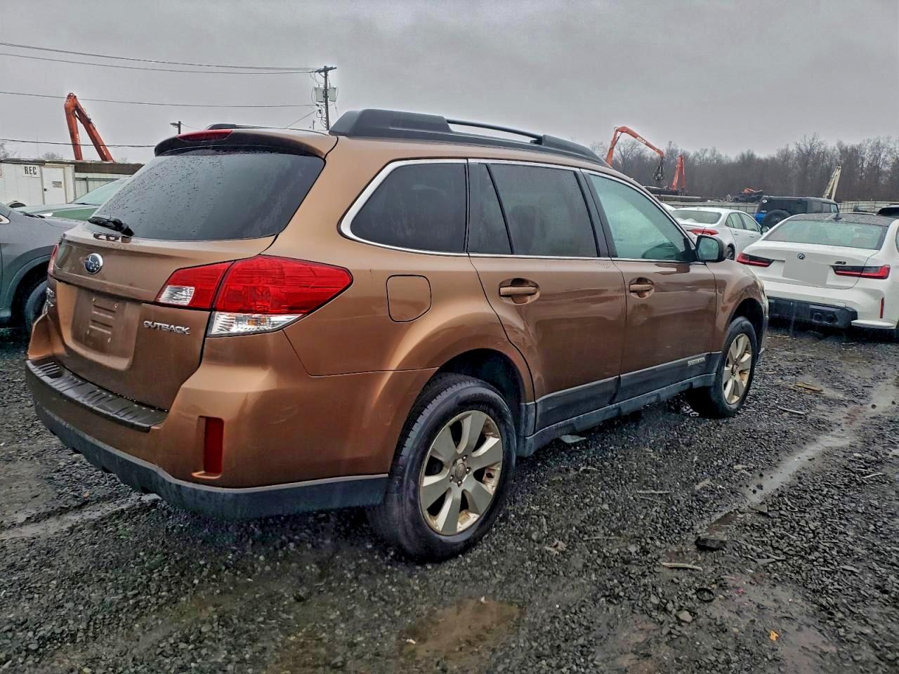 Subaru Outback 2.5i Premium Image 5