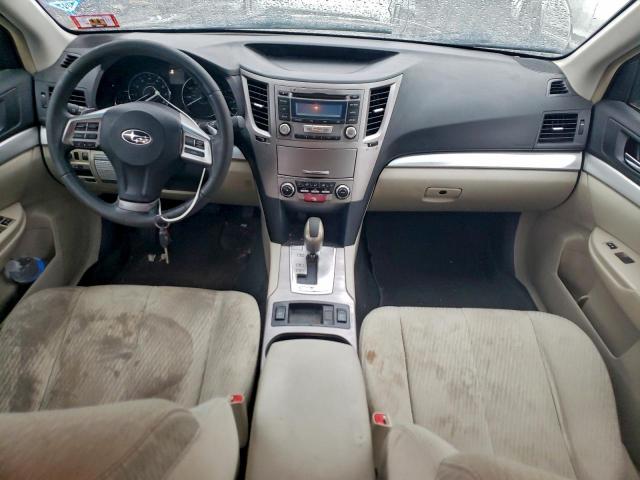 Subaru Outback 2.5i Premium Image 10