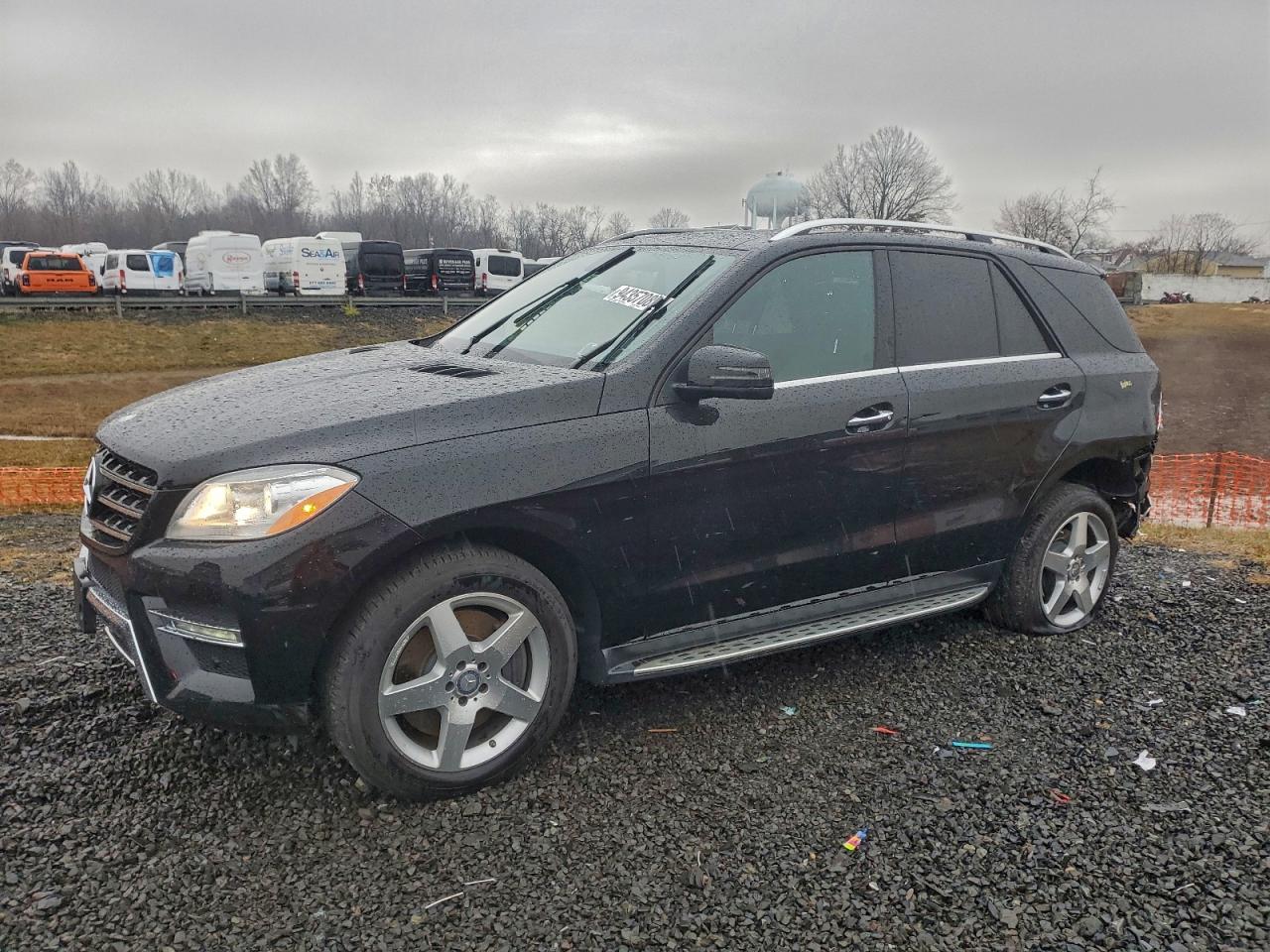 Mercedes-Benz M-Class 550 4matic Image 1